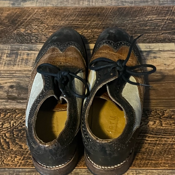 Womens Classic Leather Brogues - Picture 3 of 4